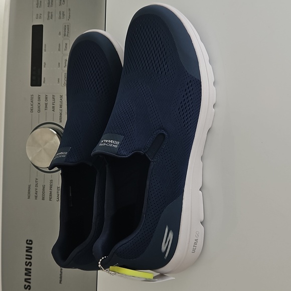 Mens navy Skechers go walk size 13 New NWT - Picture 1 of 11